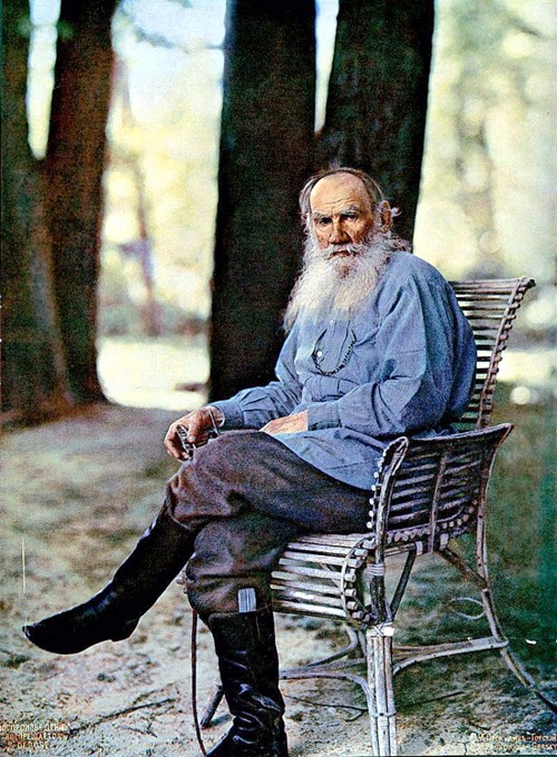 Гаранина С.: Л. Н. Толстой на цветном фото